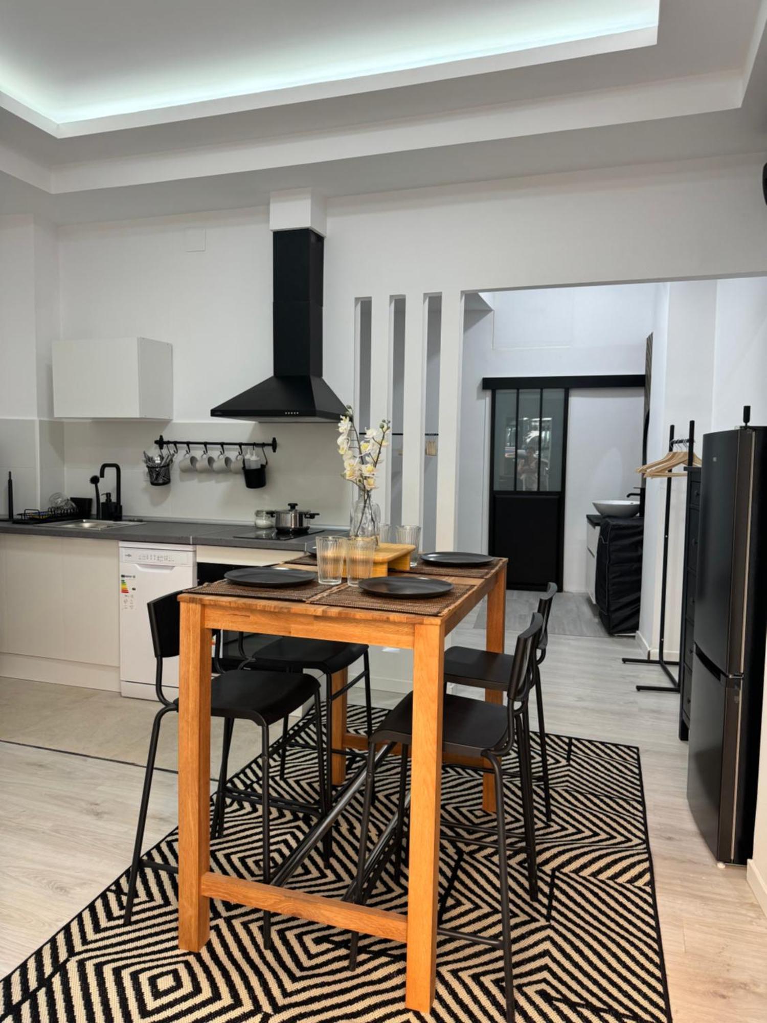 Anthracita Apartment Valencia Exterior photo